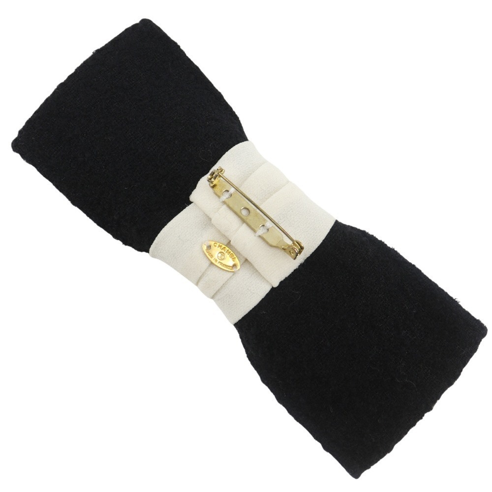 CHANEL Black Logo Brooch - Picture 2 of 5